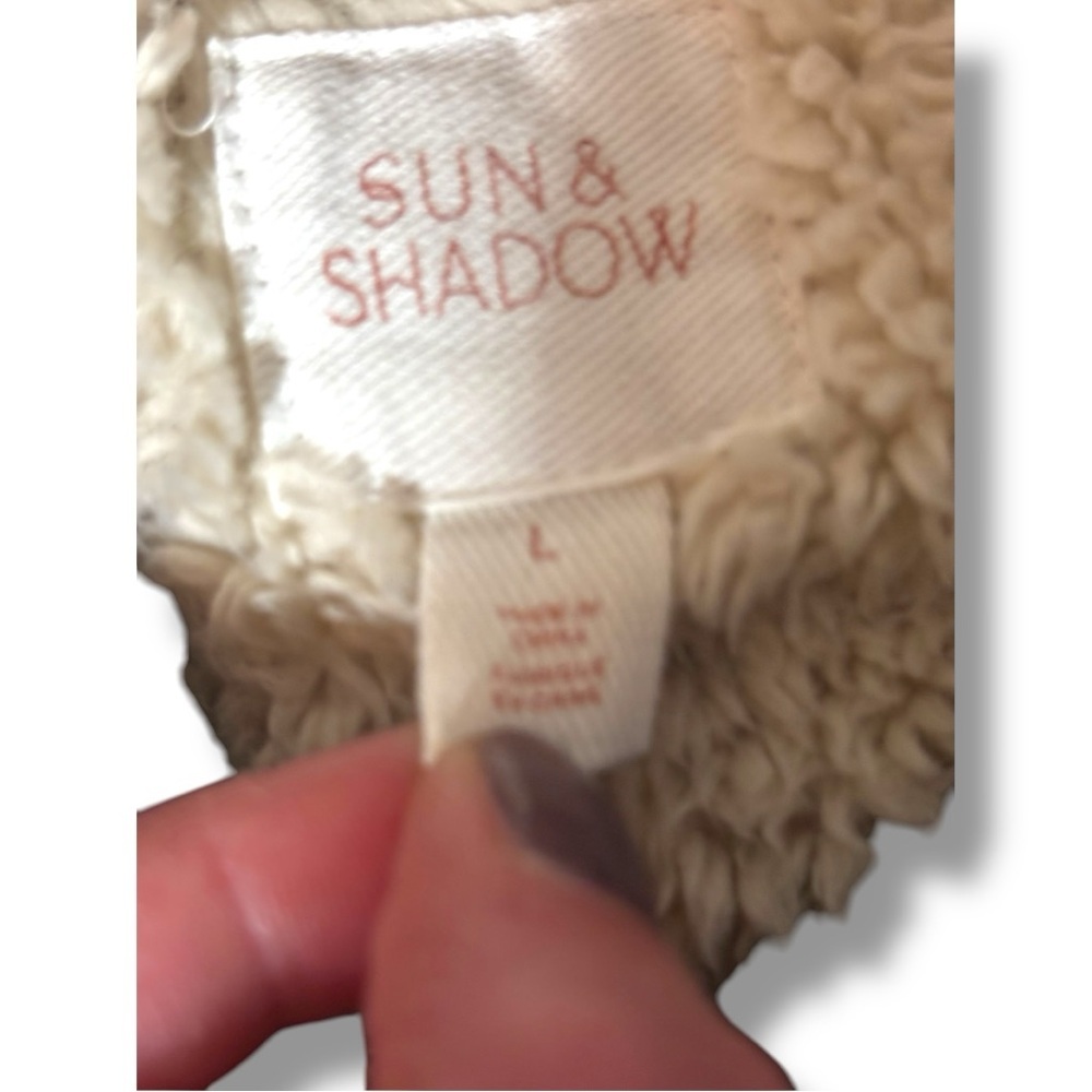 Sun & Shadow Hooded 2 Tone Faux Fur Lined Zip Up Canvas Army Fatigue Jacket - Picture 7 of 16